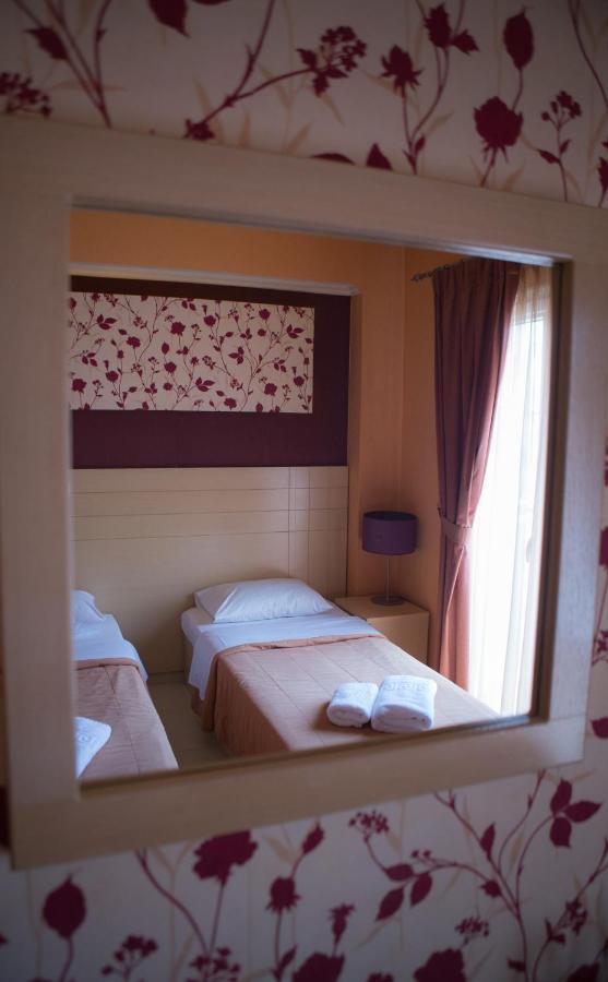 Lidra Hotel Aridaia Bagian luar foto